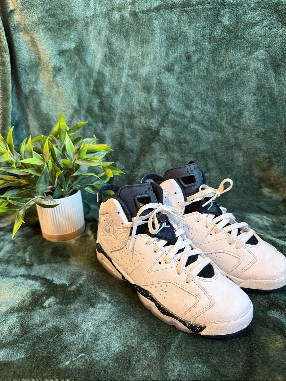 Jordan youth White and Black High-Top Sneakers